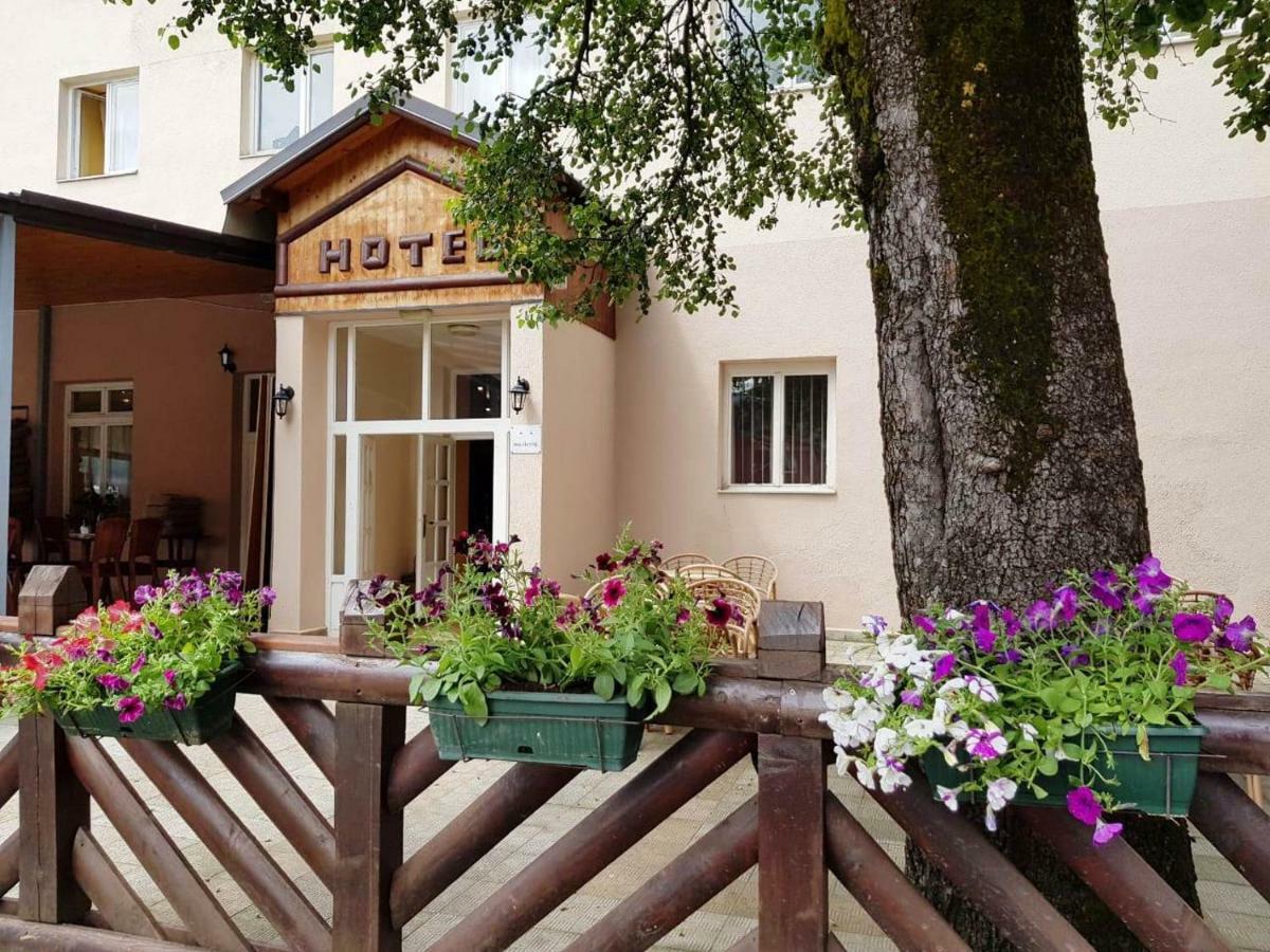 Hotel Dulovic Mojkovac Exterior photo